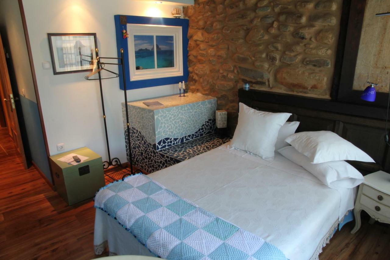 Micro-Hostal La Puerta Del Perdon Villafranca Del Bierzo Bagian luar foto