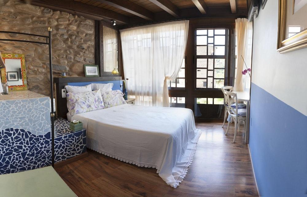 Micro-Hostal La Puerta Del Perdon Villafranca Del Bierzo Bagian luar foto